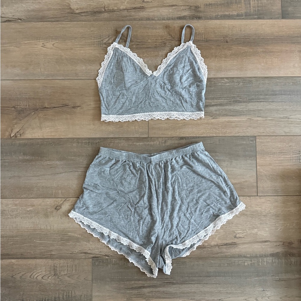Revolve superdown kyra sleep set in heather grey